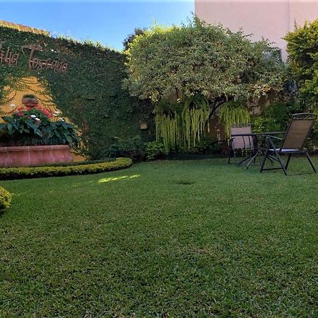 Hostal Villa Toscana グアテマラシティ エクステリア 写真