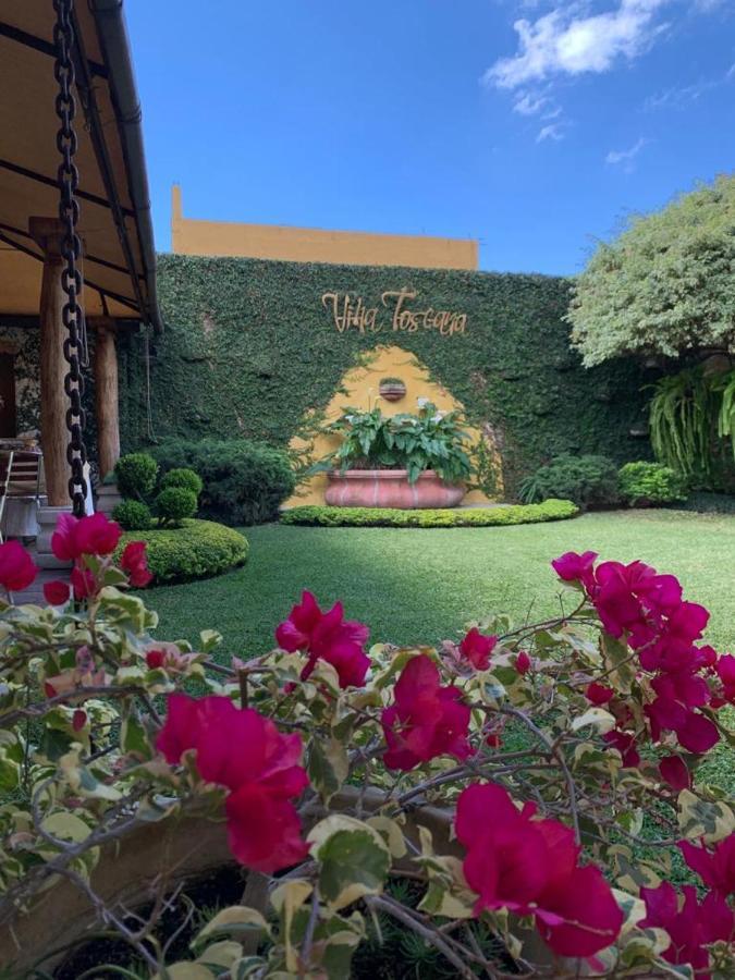Hostal Villa Toscana グアテマラシティ エクステリア 写真