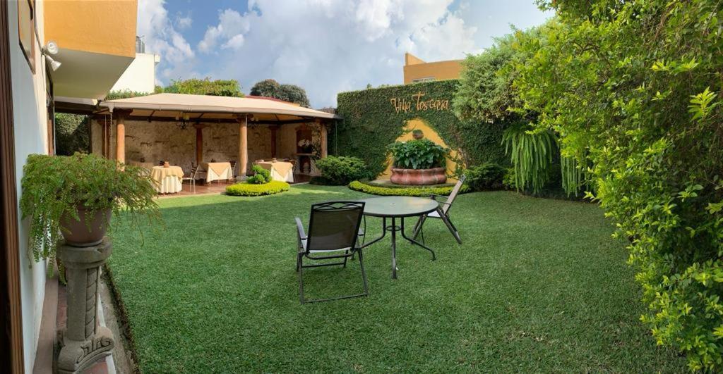 Hostal Villa Toscana グアテマラシティ エクステリア 写真