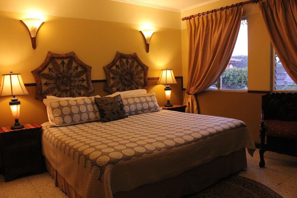 Hostal Villa Toscana グアテマラシティ 部屋 写真