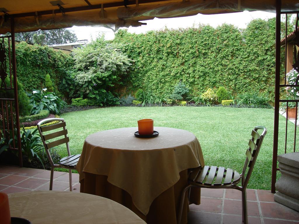 Hostal Villa Toscana グアテマラシティ エクステリア 写真