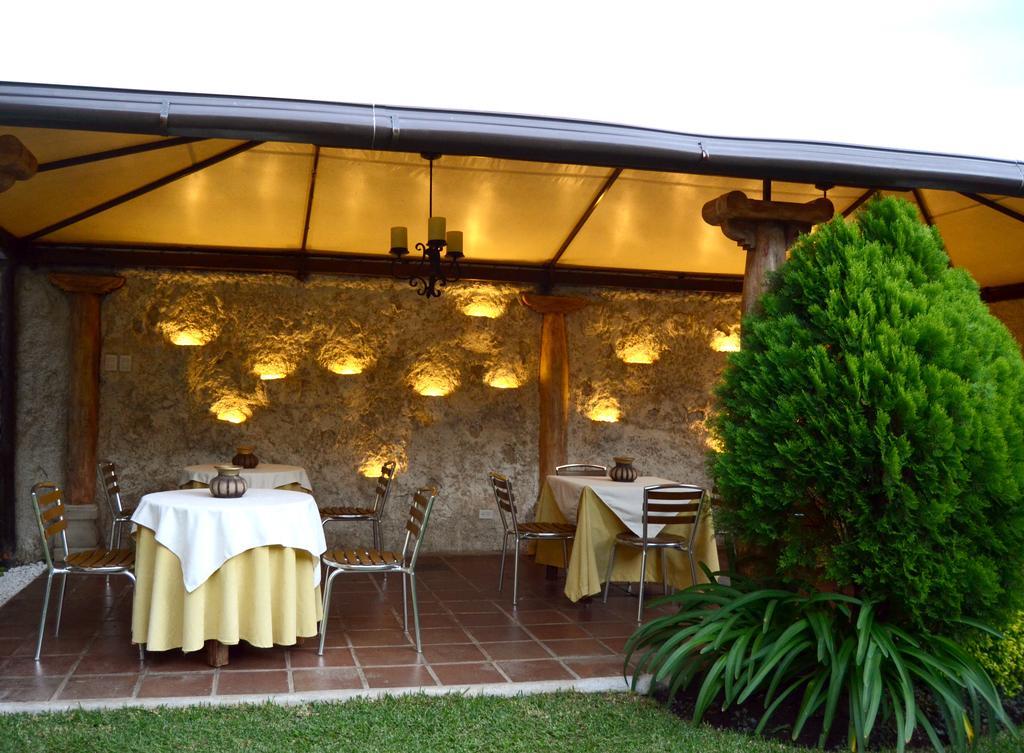 Hostal Villa Toscana グアテマラシティ エクステリア 写真