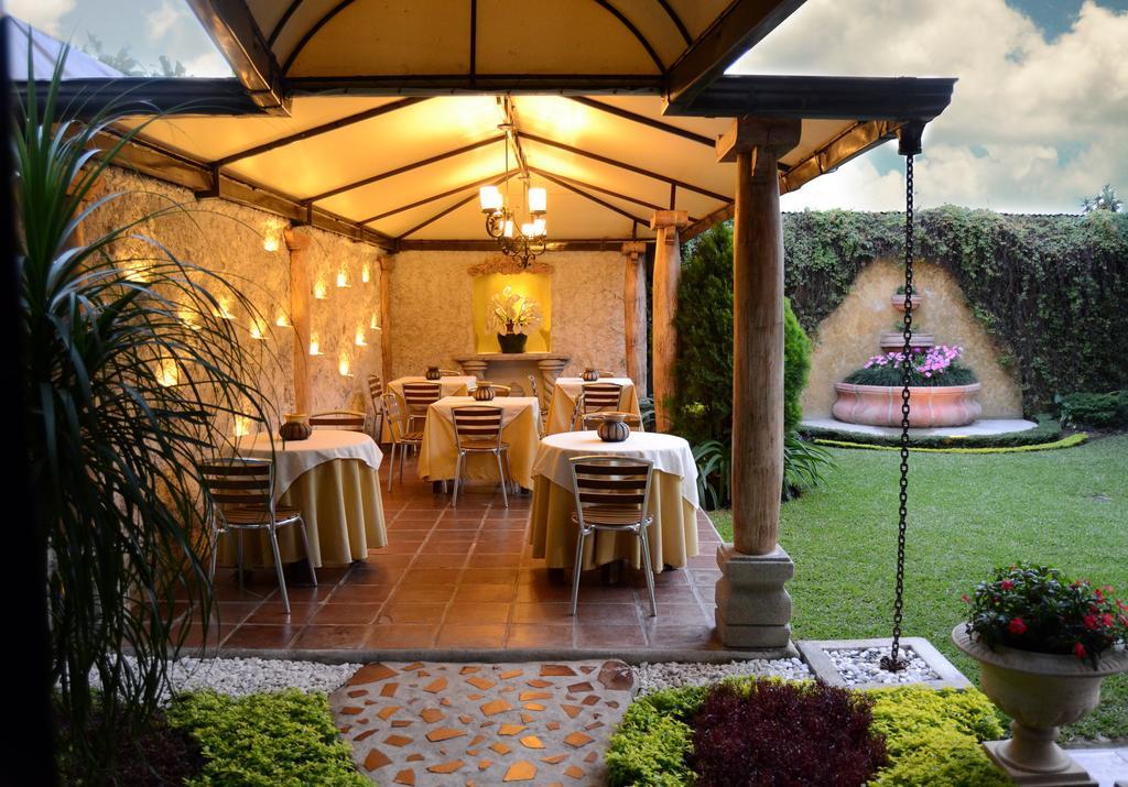 Hostal Villa Toscana グアテマラシティ エクステリア 写真