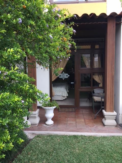 Hostal Villa Toscana グアテマラシティ エクステリア 写真