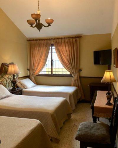 Hostal Villa Toscana グアテマラシティ エクステリア 写真